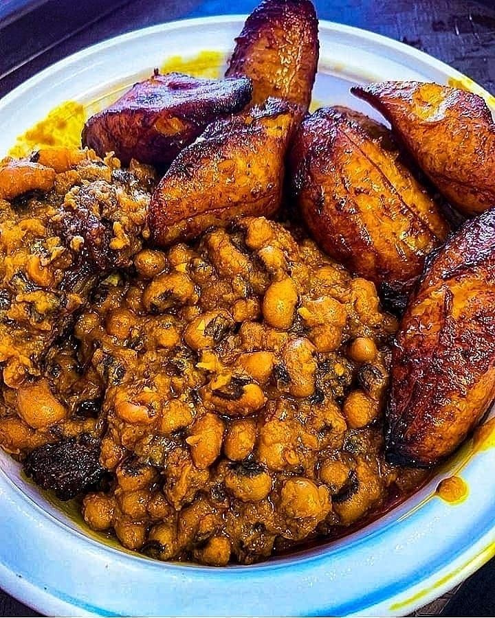 Fried plantains & Beans